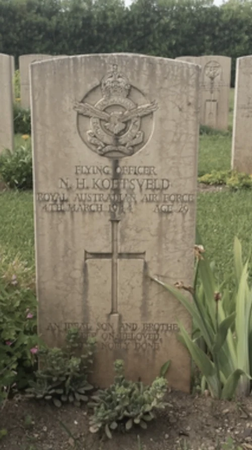 Flying Officer Vernon Temple Rutter of Claremont, WA (left) and pilot Norman Henry Koetsveld of Essendon. Photo / Virtual War Memorial Australia.