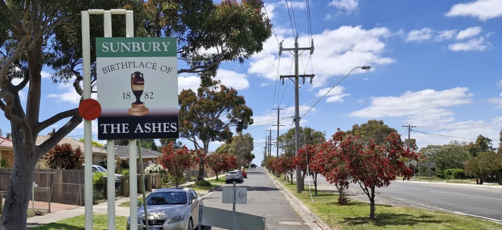 Sunbury Ashes Street Sign